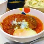 うまトマハンバーグ定食を常時復活させれば松屋は復活する